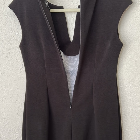 Connected Apparel Sleeveless dress. Black and white. Size 6. - Picture 5 of 8